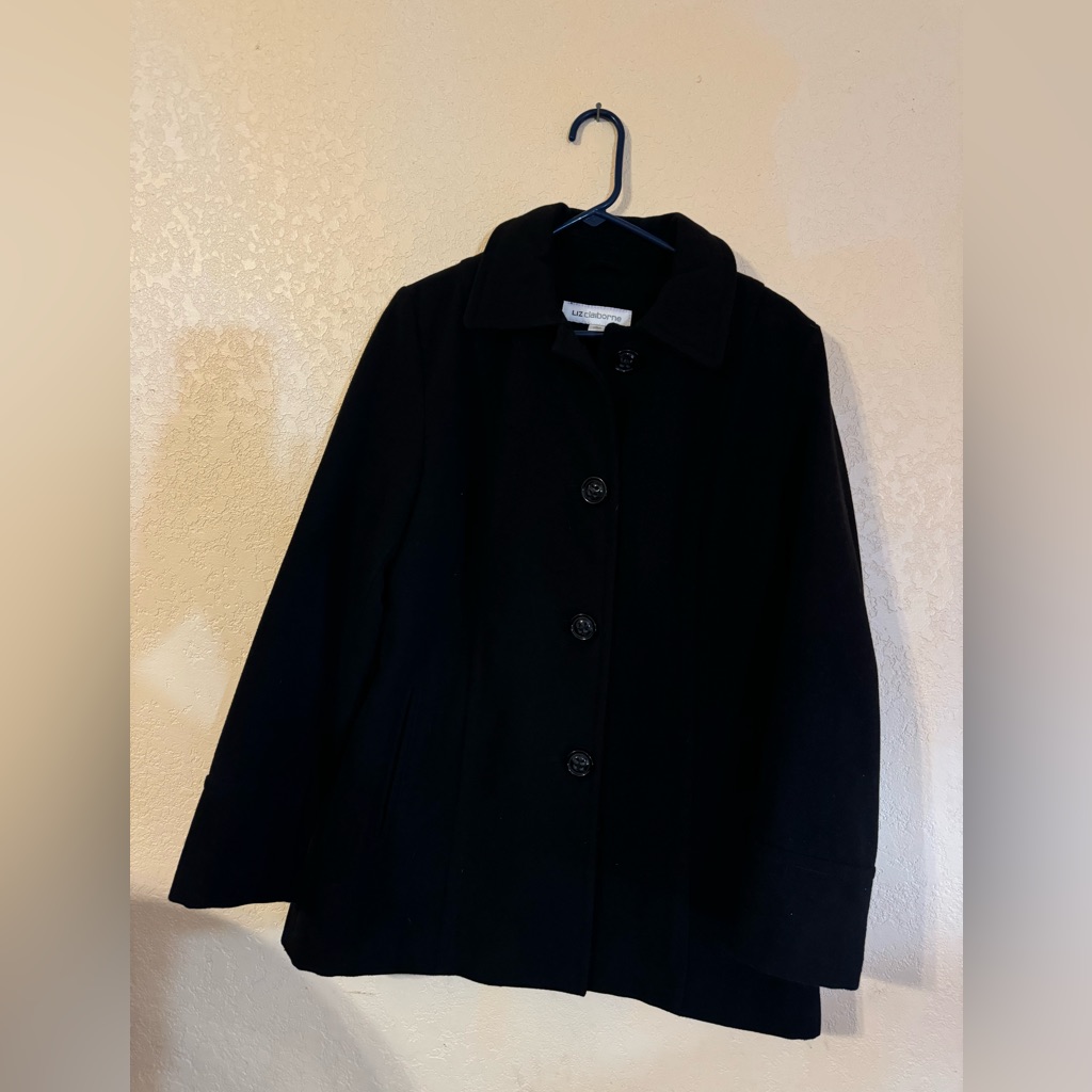 Women’s Liz Clairbone Coat